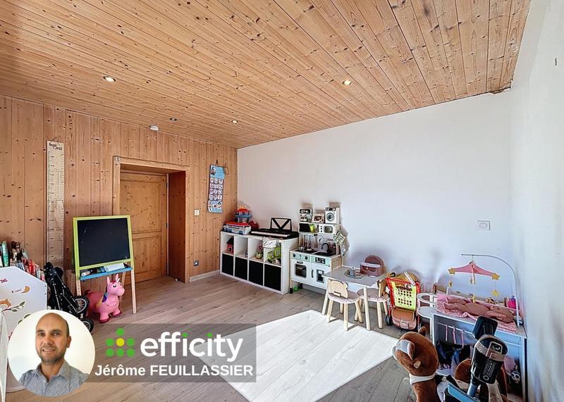 Appartement - 92 m² - 4 pièces