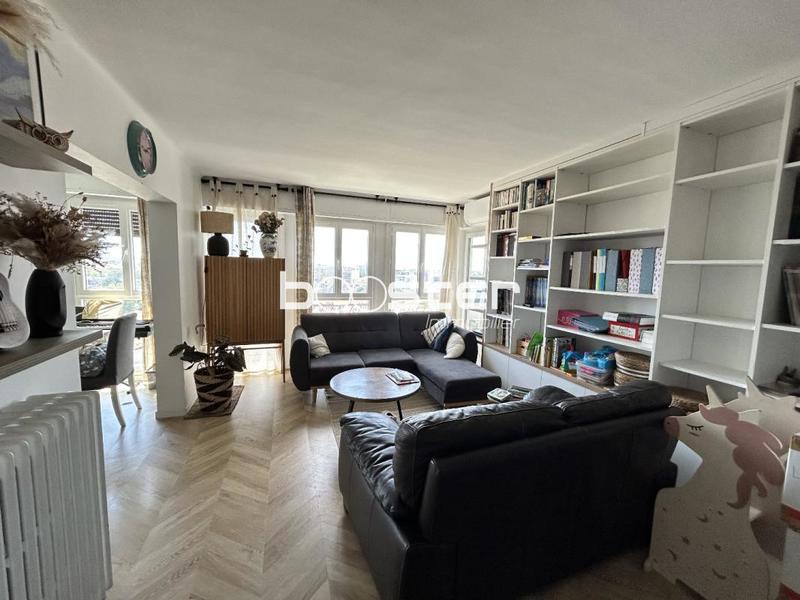 Appartement ancien - 92 m² - 4 pièces