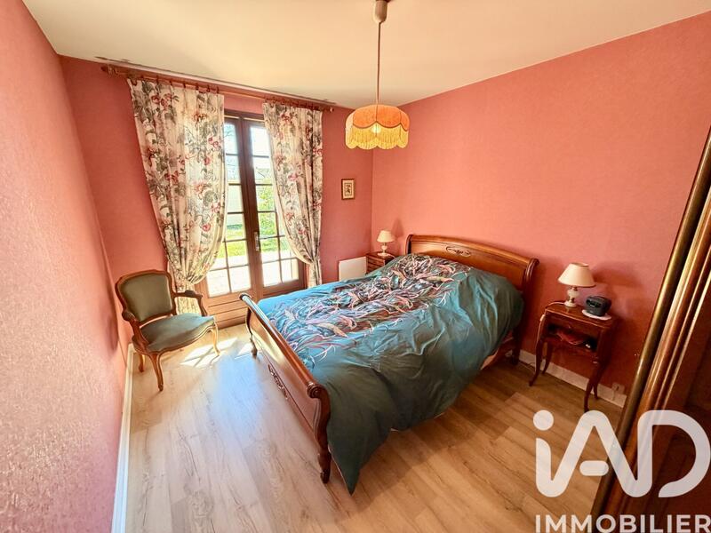 Maison - 96 m² - 5 pièces