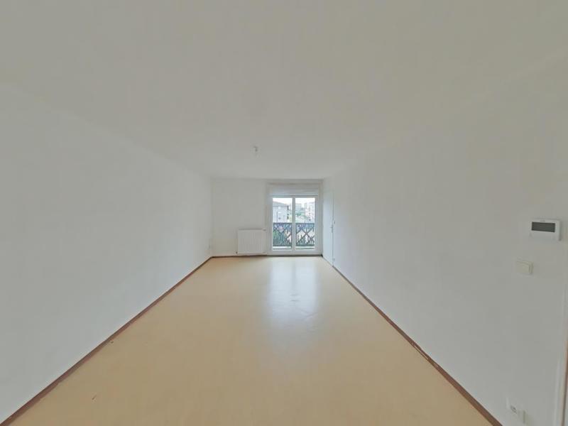 Appartement ancien - 66 m² - 3 pièces