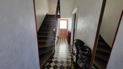 Maison - 198 m² - 9 pièces