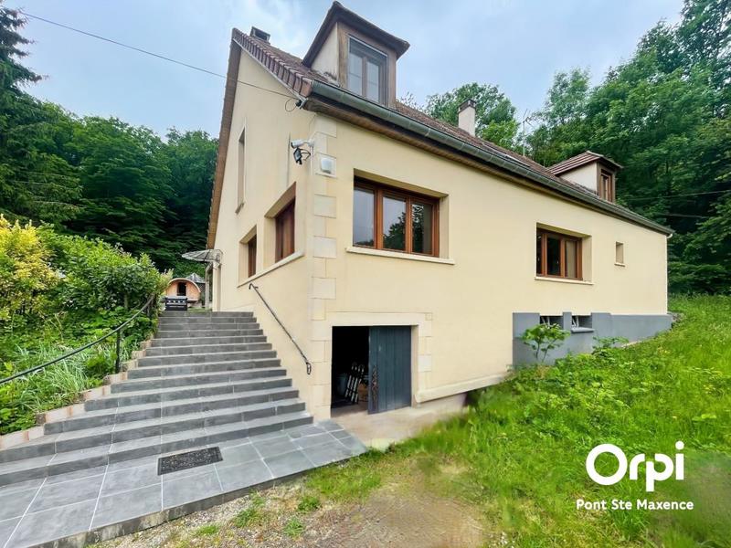 Maison - 186 m² - 6 pièces