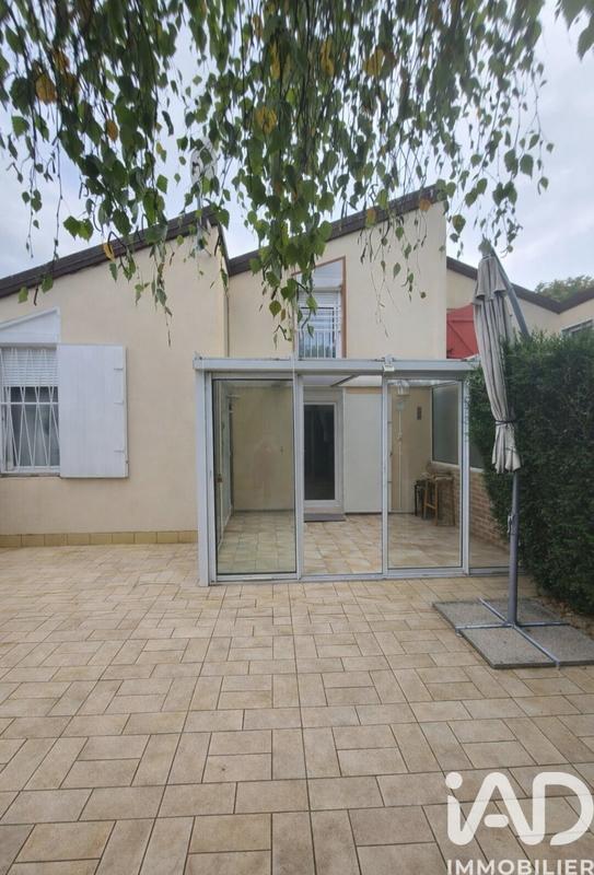 Maison - 95 m² - 4 pièces