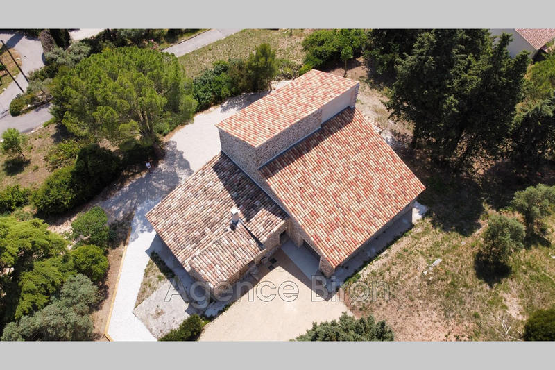 Maison - 280 m² - 10 pièces