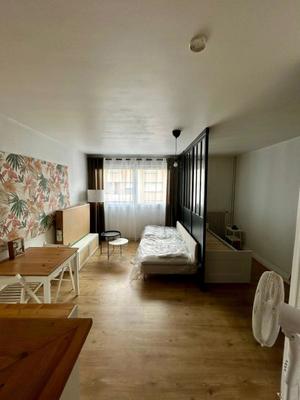 Studio - 25 m² - 1 pièce