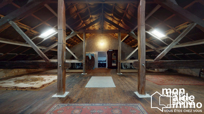 Maison - 266 m² - 7 pièces