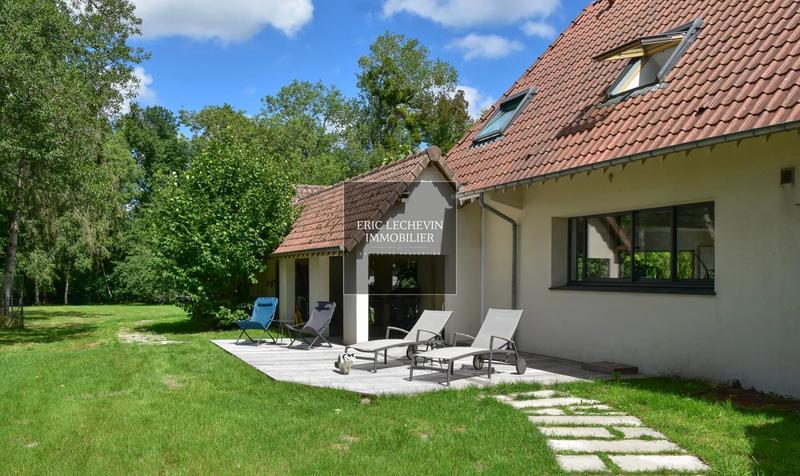 Maison - 293 m² - 8 pièces