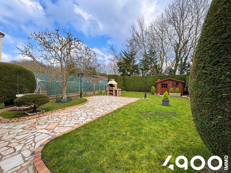 Maison - 152 m² - 7 pièces