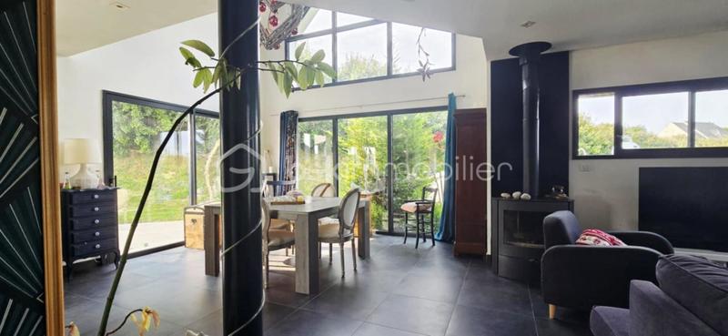 Maison - 165 m² - 6 pièces