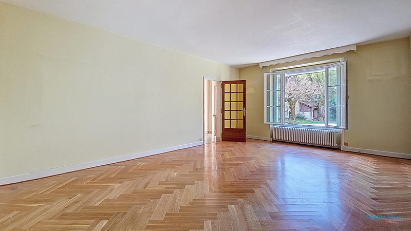 Maison - 177 m² - 6 pièces