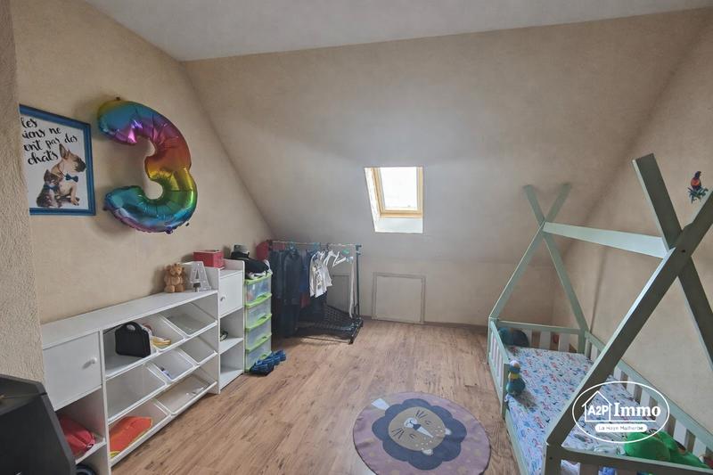 Maison - 90 m² - 5 pièces