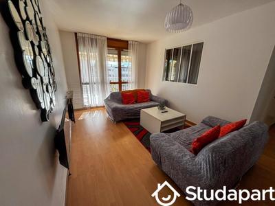 Chambre - 12 m² - 1 pièce