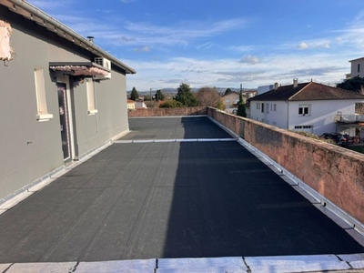 Local d'activité / Entrepôt - 120 m²