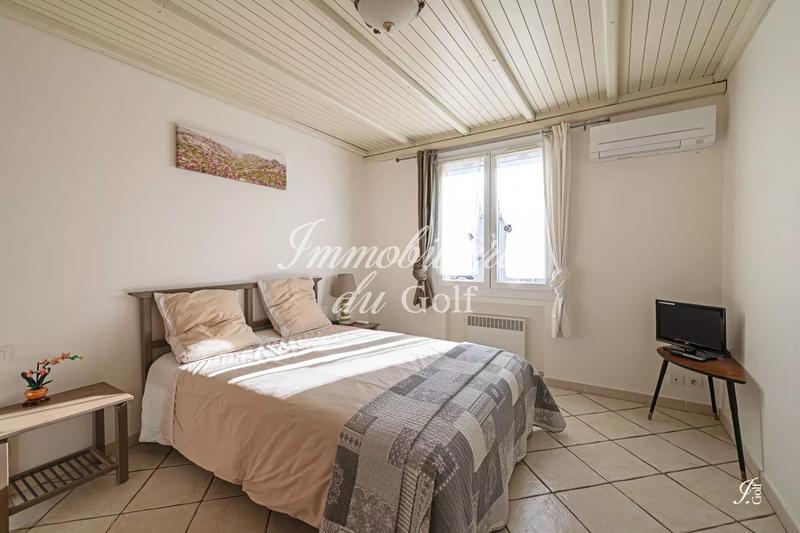 Maison - 215 m² - 5 pièces