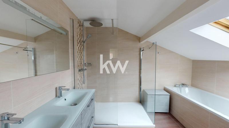 Maison - 156 m² - 7 pièces