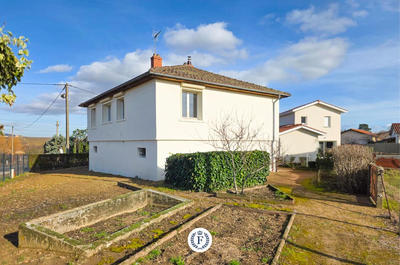 Maison - 110 m² - 4 pièces