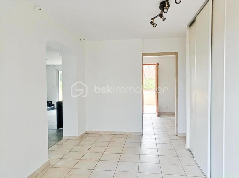 Maison traditionnelle - 136 m² - 5 pièces