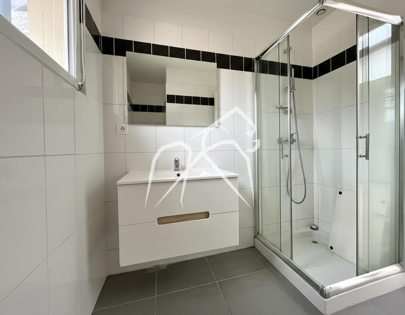 Maison - 63 m² - 3 pièces