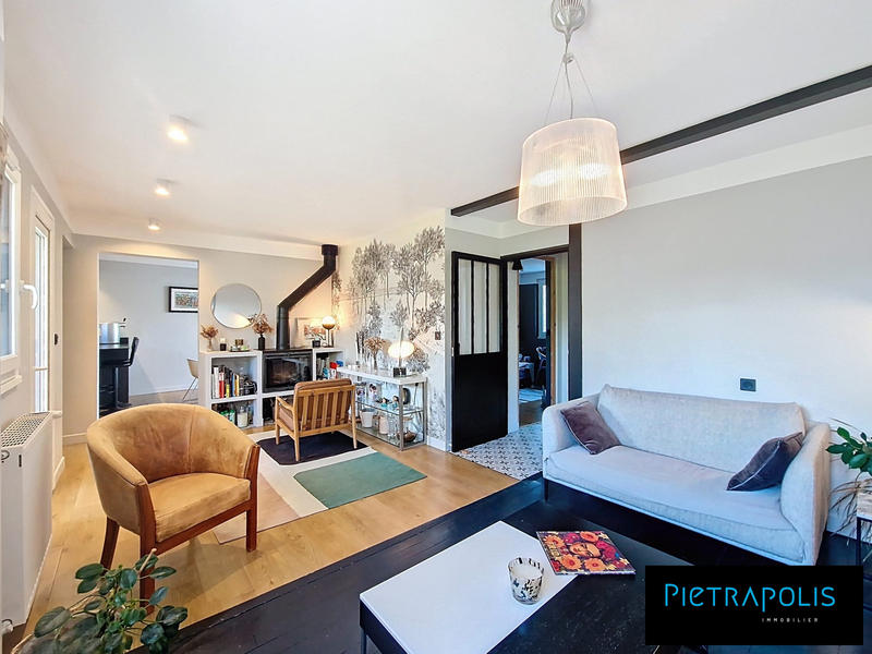 Maison - 140 m² - 5 pièces