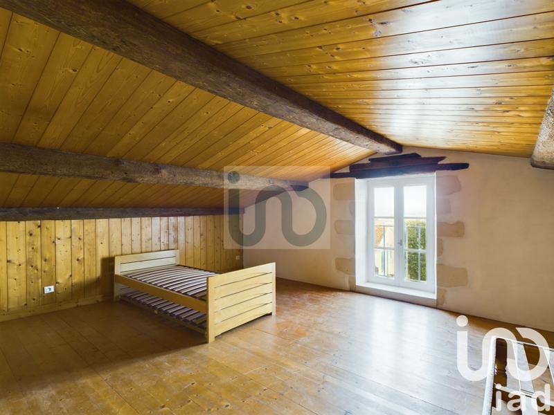 Maison - 196 m² - 7 pièces