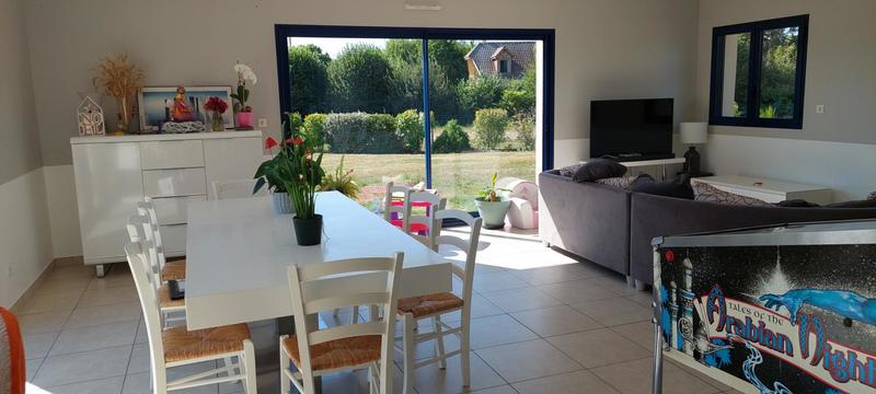 Pavillon - 240 m² - 8 pièces