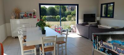 Pavillon - 240 m² - 8 pièces