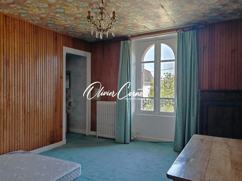 Maison - 192 m² - 7 pièces