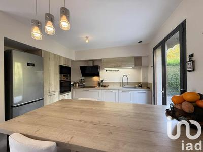 Maison - 88 m² - 5 pièces