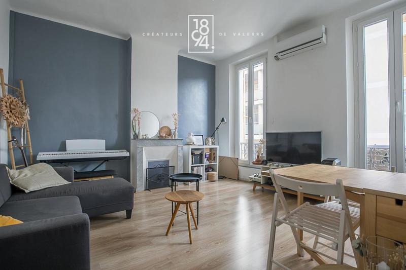 Immeuble - 136 m² - 6 pièces