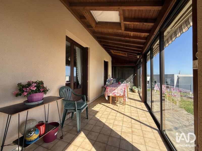 Maison - 97 m² - 3 pièces