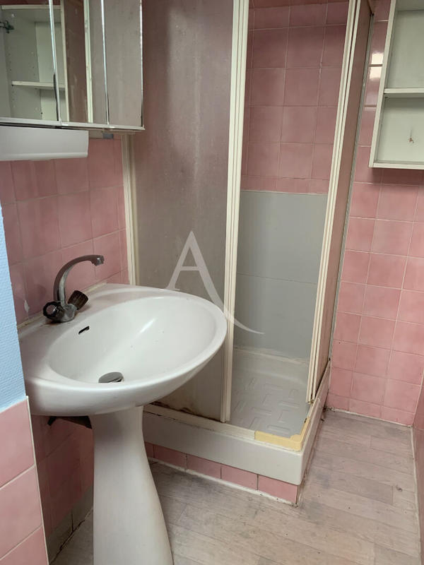 Immeuble - 6 pièces