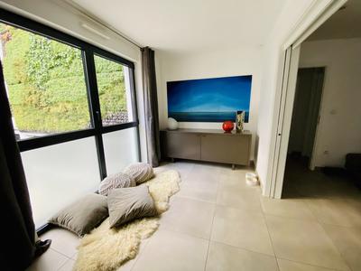 Appartement - 70 m² - 2 pièces