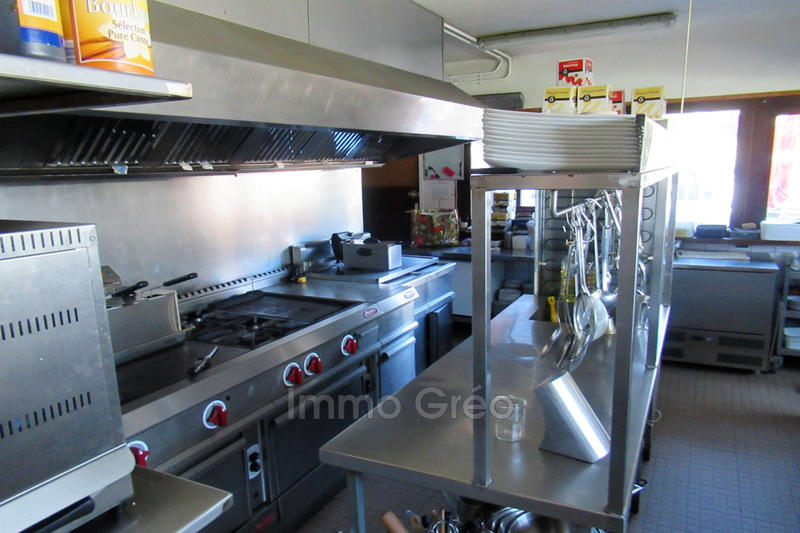 Local commercial - 245 m²