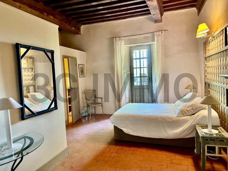 Appartement - 153 m² - 4 pièces