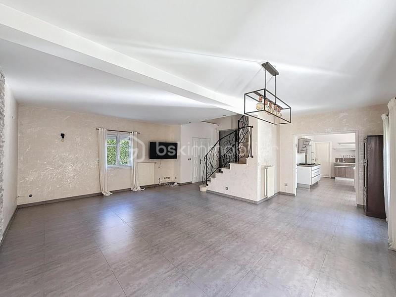 Maison - 158 m² - 7 pièces