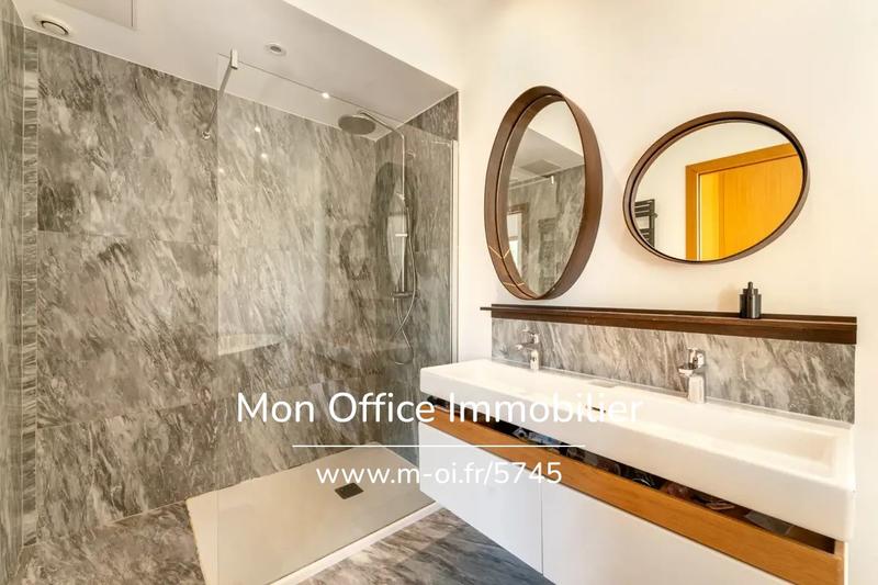 Mas - 302 m² - 9 pièces