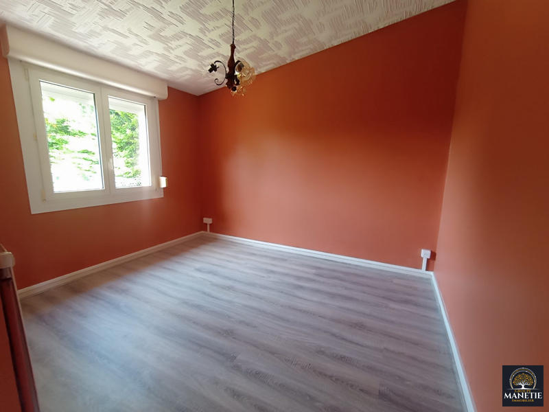 Maison - 92 m² - 5 pièces