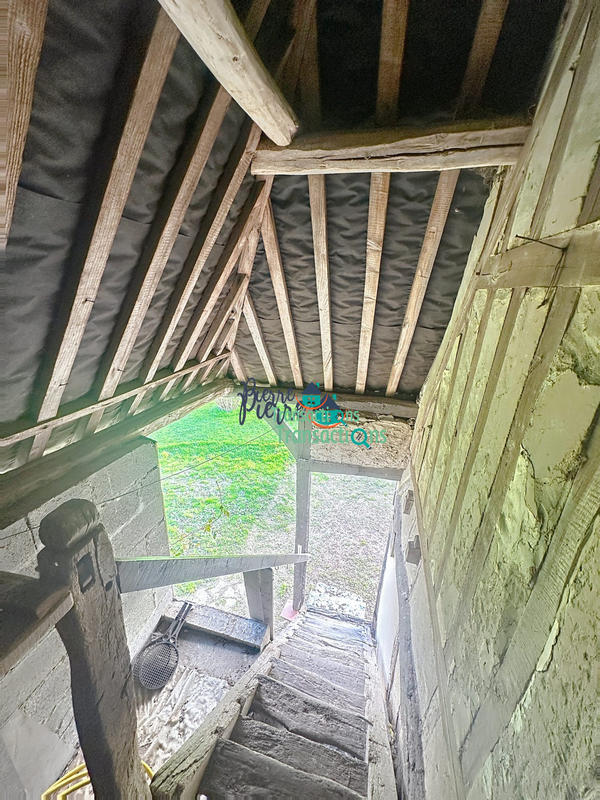 Maison - 104 m² - 4 pièces