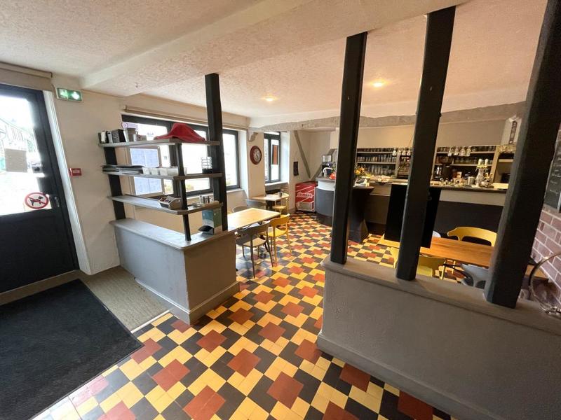 Maison ancienne - 310 m² - 11 pièces