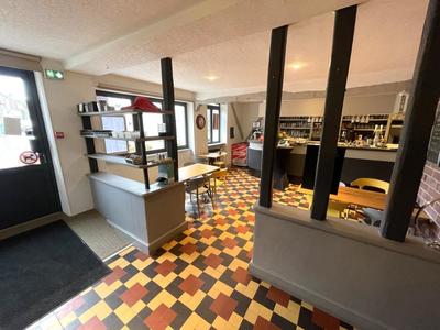 Maison ancienne - 310 m² - 11 pièces