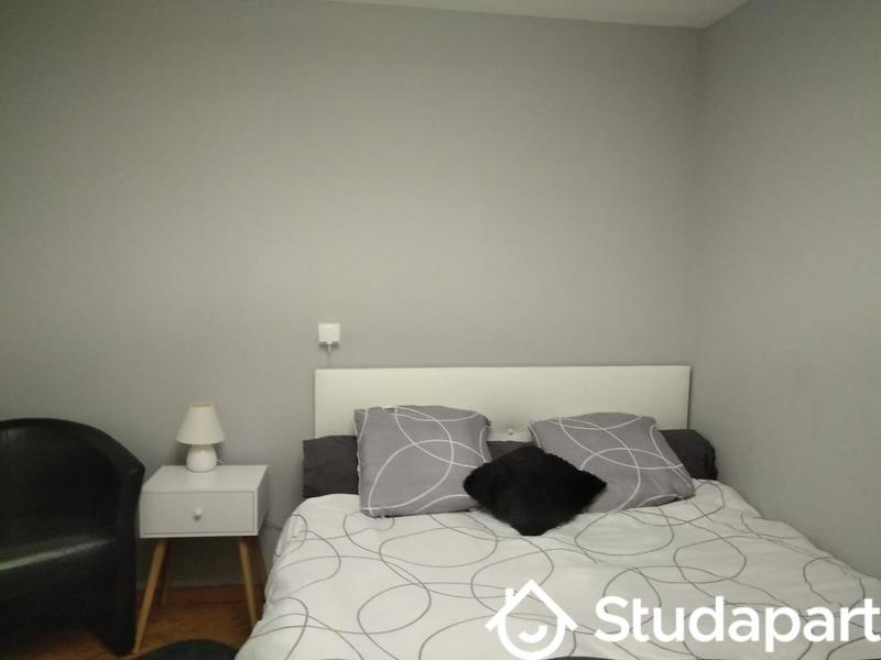 Chambre - 15 m² - 1 pièce