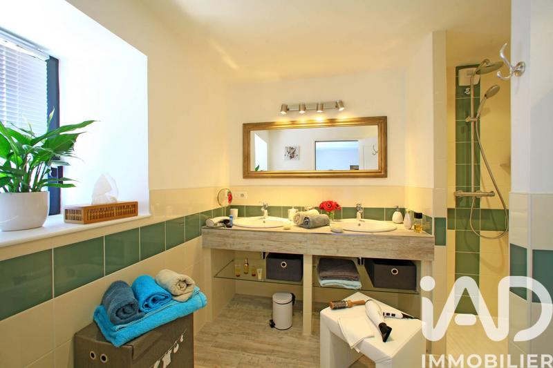 Maison - 760 m² - 21 pièces