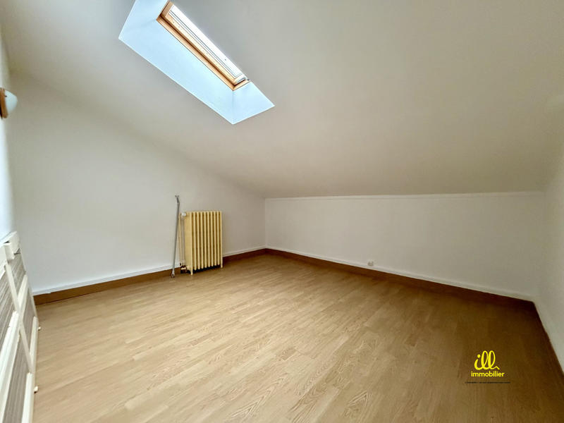 Maison - 82 m² - 5 pièces
