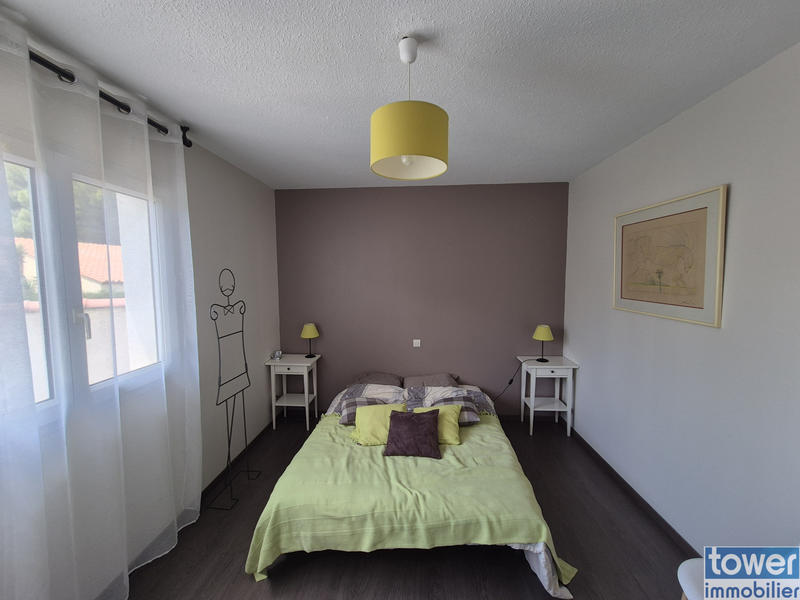 Maison - 210 m² - 8 pièces