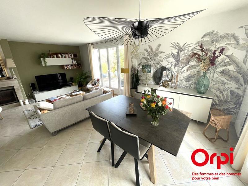 Maison - 130 m² - 6 pièces