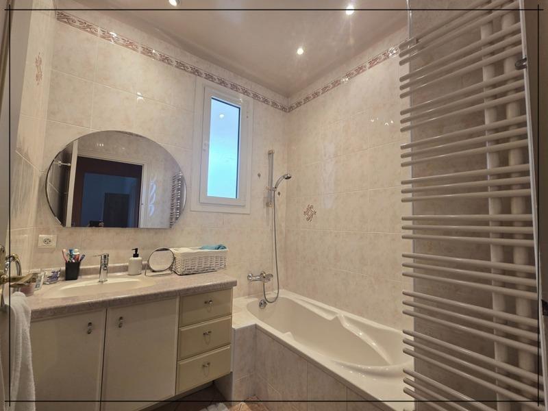 Maison - 160 m² - 5 pièces