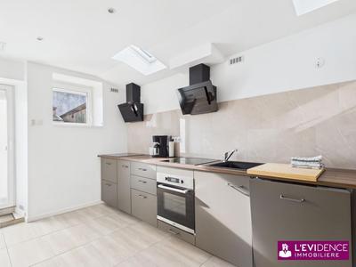 Maison - 150 m² - 9 pièces