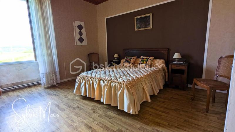 Maison - 145 m² - 5 pièces