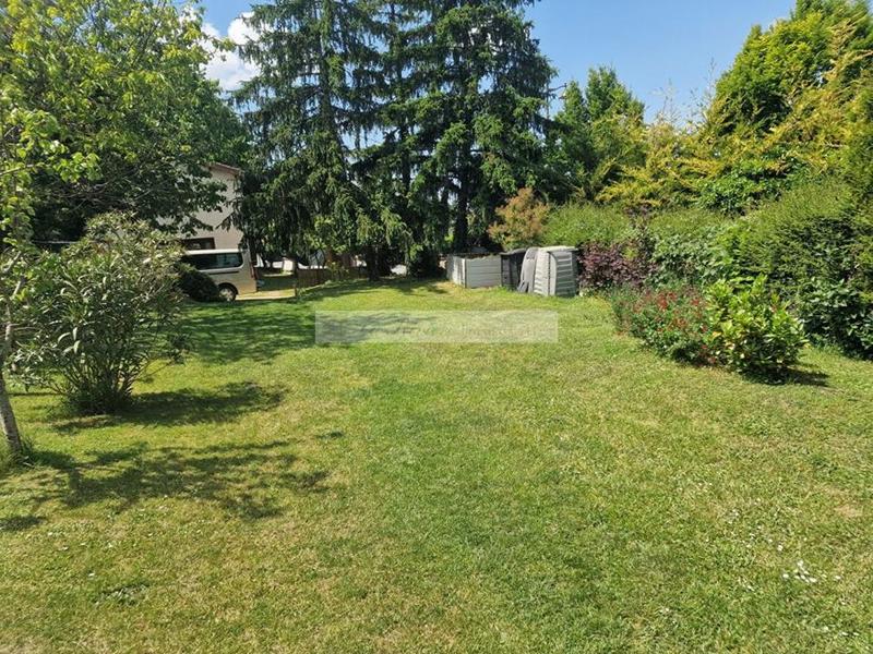 Maison - 208 m² - 9 pièces