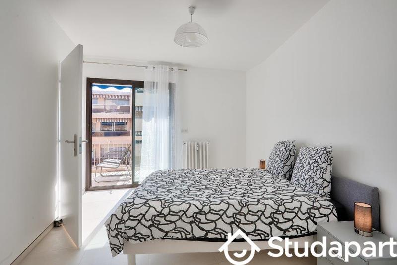 Appartement - 80 m² - 3 pièces